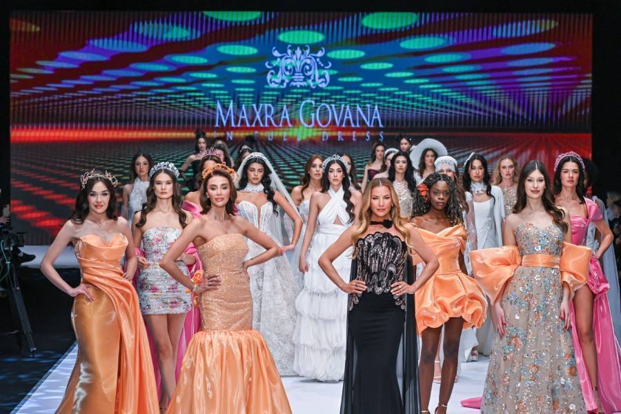 IF Wedding Fashion İzmir’de 2027 tasarımları podyuma çıktı