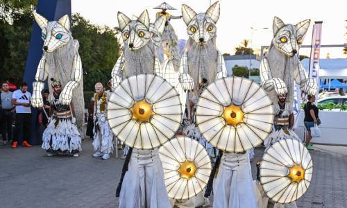 A Fairytale Encounter at the İzmir International Fair: “White Fox” Mesmerizes Audiences
